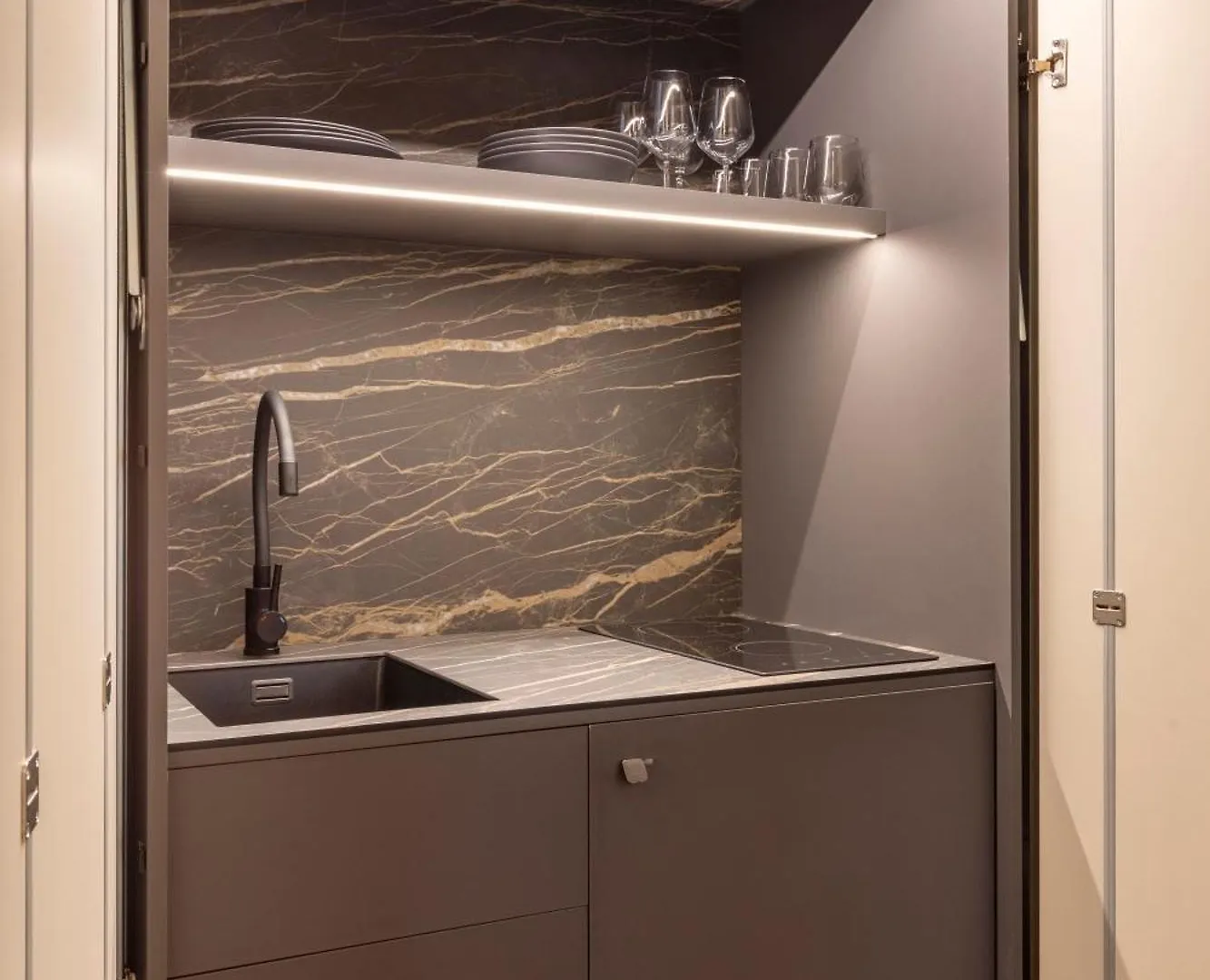 Lumera Stay - Brera Milan Italy